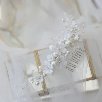 Balto Porceliano Gėlių Nuotakos Šukos Plaukų Gabalas Perlų Vestuvių Papuošalai Moterims, Rankų Darbo Vinjetė Plaukų Papuošalas
