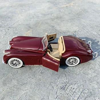 Bburago 1:24 1951 m. Jaguar XK 120 Roadster modeliavimas lydinio automobilių liejimo modelis amatų, apdailos kolekcijos žaislas įrankiai dovana