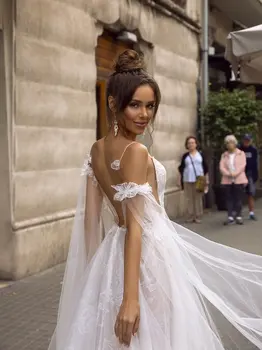 LORIE Linijos, Backless Vestuvių Suknelė 2019 Seksualus Spagečiai Dirželiai Nuotakos Suknelė 3D Nėrinių Gėlių Fėja Paplūdimys Vestuvių Suknelės